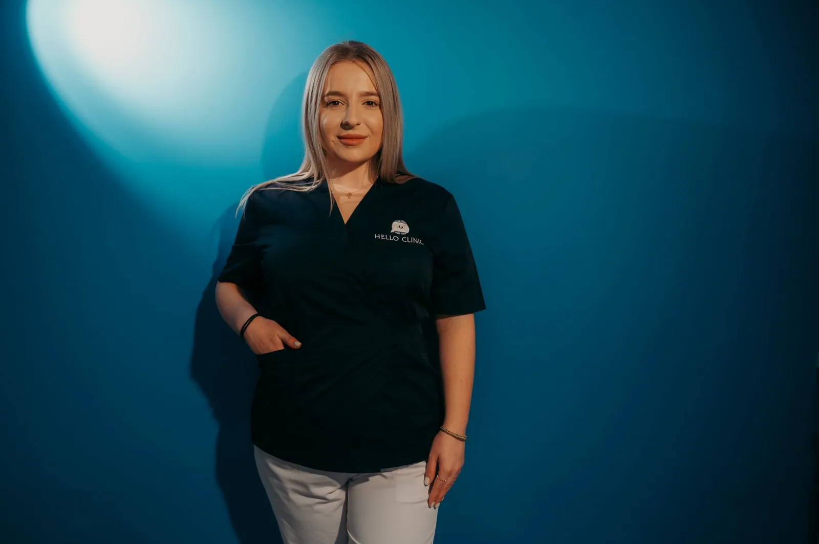 Evaluare pentru albire dentară la Hello Clinic Buzău