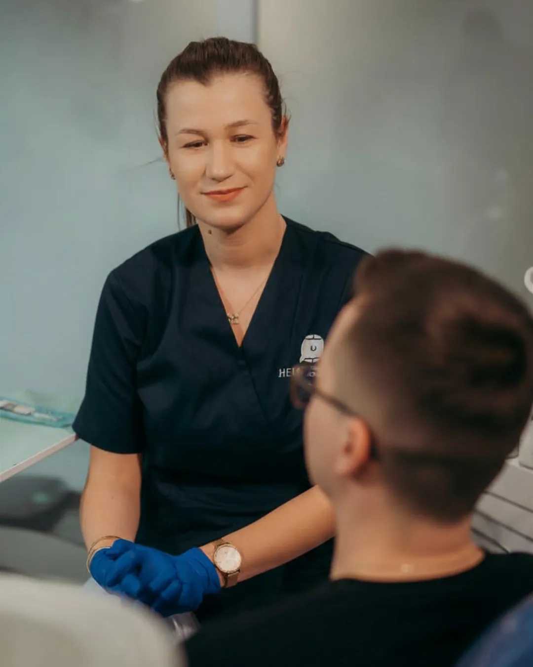 Profilaxie dentară la Hello Clinic Buzău - consultație și evaluare