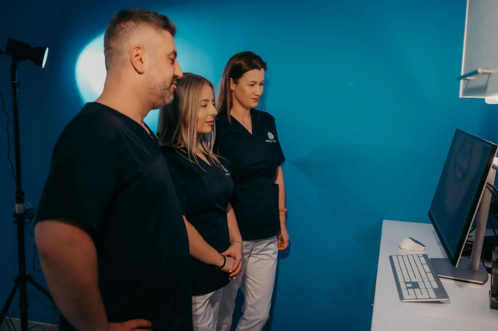 Echipa Hello Clinic Buzău - planificare tratament protetic
